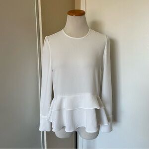5 FOR $25 SALE 💗 Elegant White Ruffle Blouse